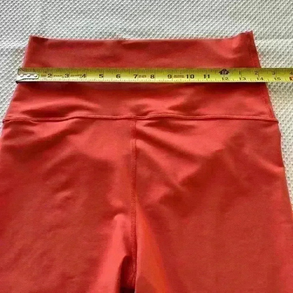 ✨Old Navy active high waist shorts size small red orange - Picture 4 of 6